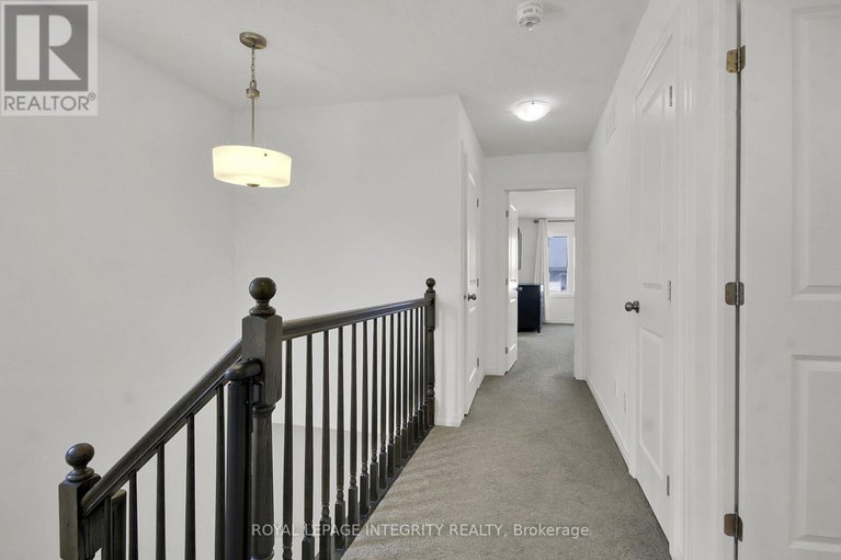 29637937/310-broadridge-crescent/mer-bleuebradley-estatesanderson-park/ottawa/ontario/K1W0H1_18