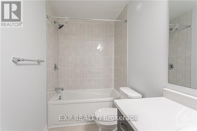 28784704/53-114-lapland-private/emerald-meadowstrailwest/ottawa/ontario/K2V0S5_13