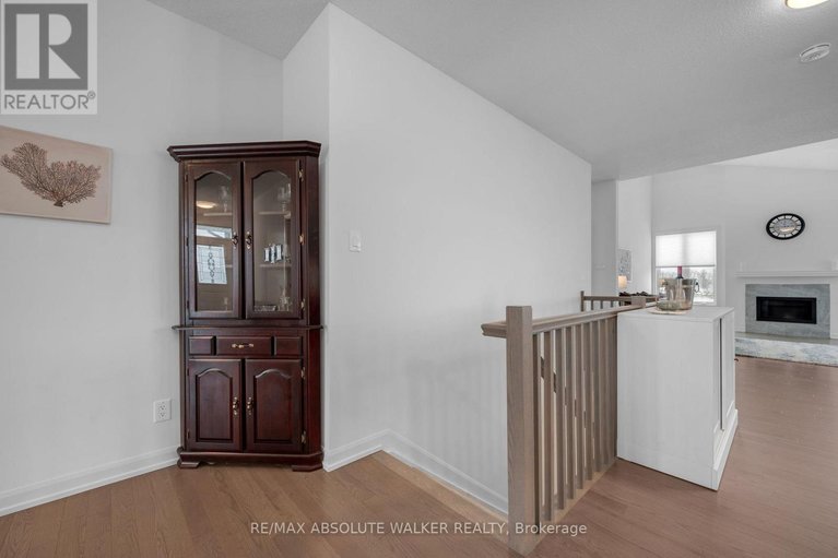 29450654/1013-diamond-street/clarencerockland-twp/clarence-rockland/ontario/K4K0H7_7