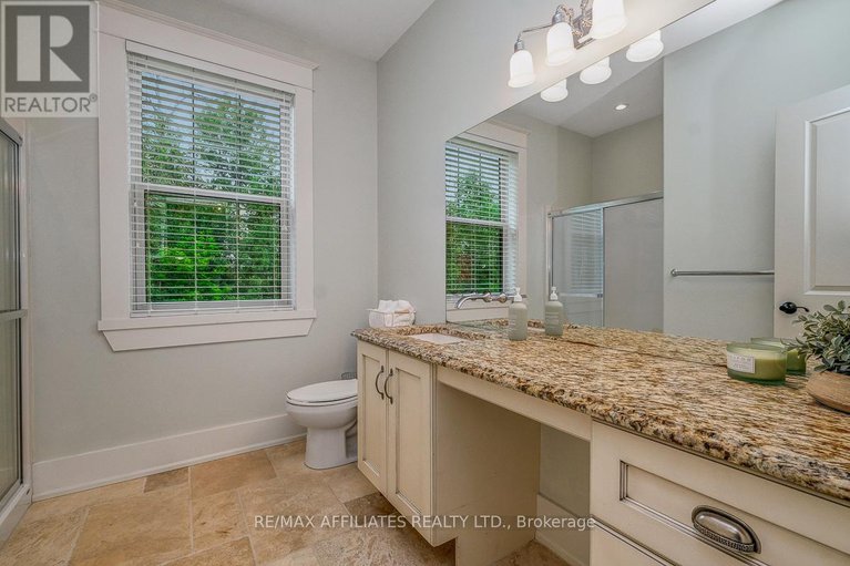 28778055/111-ironstone-court/remainder-of-stittsville-area/ottawa/ontario/K2S0L4_38