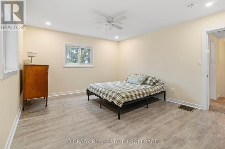 29613065/26-brouse-drive-e/iroquois/south-dundas/ontario/K0E1K0_31