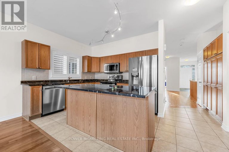 29071252/192-felicity-crescent/mer-bleuebradley-estatesanderson-park/ottawa/ontario/K1W0C2_16