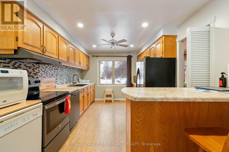 28972335/6275-macrae-court/south-glengarry-lancaster-twp/south-glengarry/ontario/K0C1E0_3