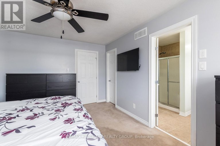 29569375/266-horseshoe-crescent/stittsville-north/ottawa/ontario/K2S0B7_16