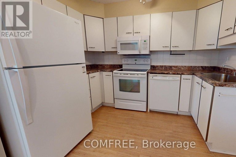 28543970/4-4-waterfall-lane/westcliffe-estates/ottawa/ontario/K2H9M9_6