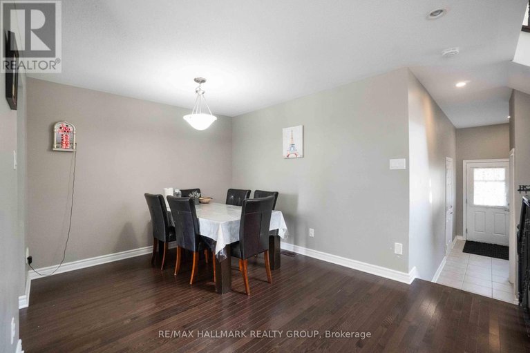 28463809/125-mancini-way/strandherd/ottawa/ontario/K2J5X3_9