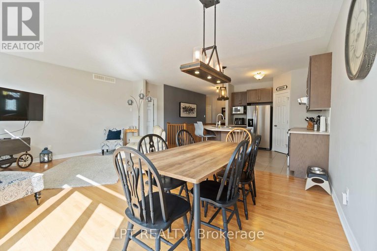 28825219/100-blackhorse-drive/north-grenville-twp-kemptville-south/north-grenville/ontario/K0G1J0_15