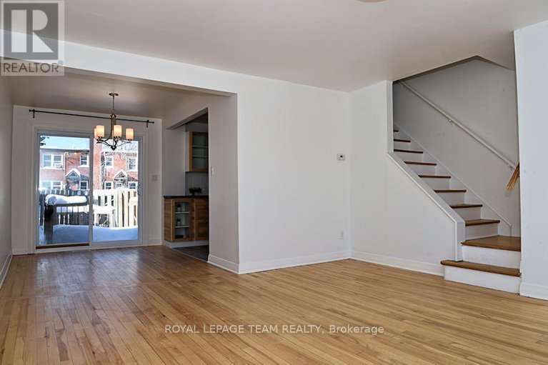 29378694/1305-kingston-avenue/carlington/ottawa/ontario/K1Z8K9_4