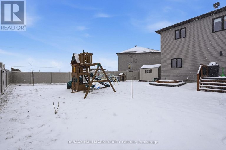 29668379/1212-avignon-street/embrun/russell/ontario/K0A1W0_40