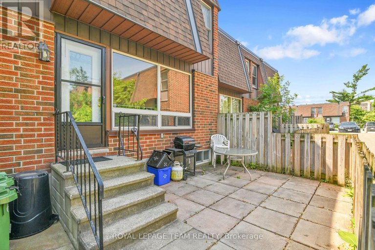 28610973/2280-cotters-crescent/windsor-park-village/ottawa/ontario/K1V8Y6_26