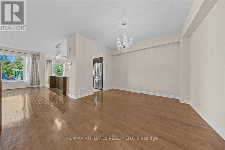 28911964/342-melodie-street/mer-bleuebradley-estatesanderson-park/ottawa/ontario/K1W0H9_7