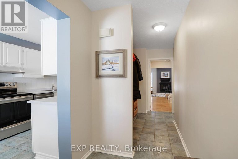 29406077/39-barra-avenue/glencairnhazeldean/ottawa/ontario/K2L2R9_5