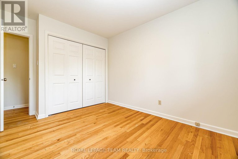 28577001/2740-moncton-road/queensway-terrace-north/ottawa/ontario/K2B7W1_21