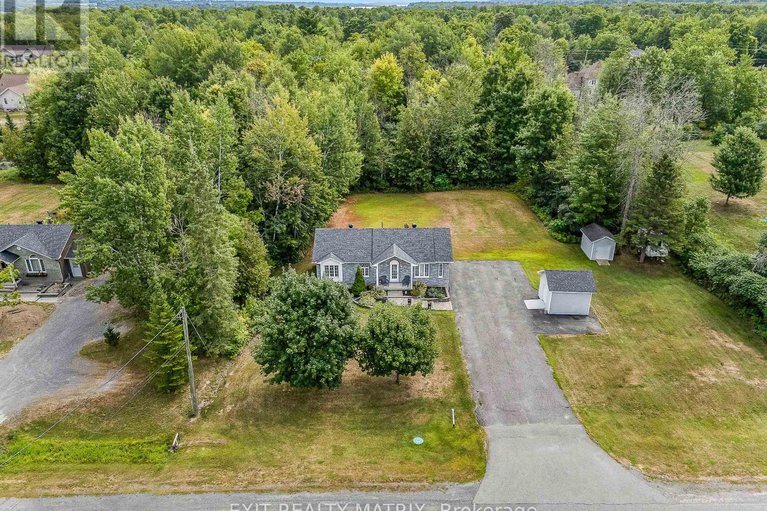 28762033/534-de-la-bergerie-road/lorignal/champlain/ontario/K0B1K0_34