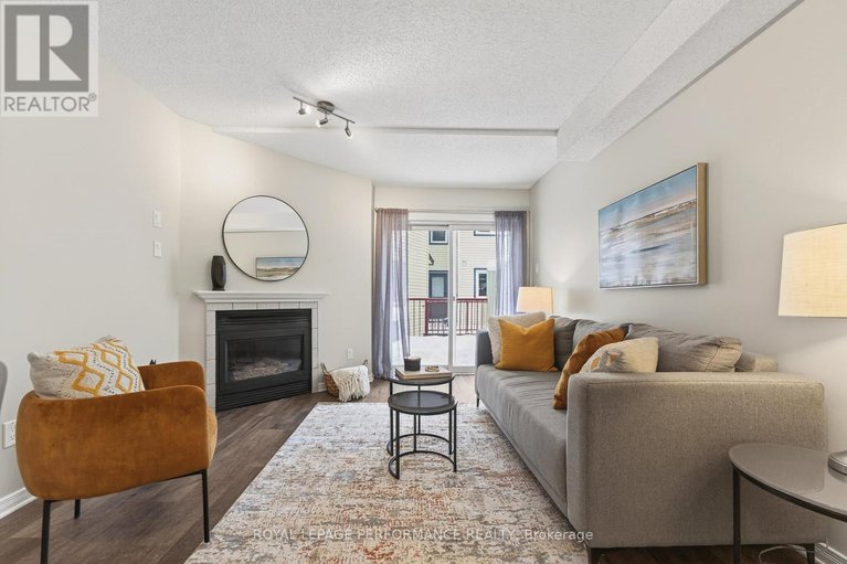 29325303/90d-templeton-street-e/sandy-hill/ottawa/ontario/K1N6X3_15