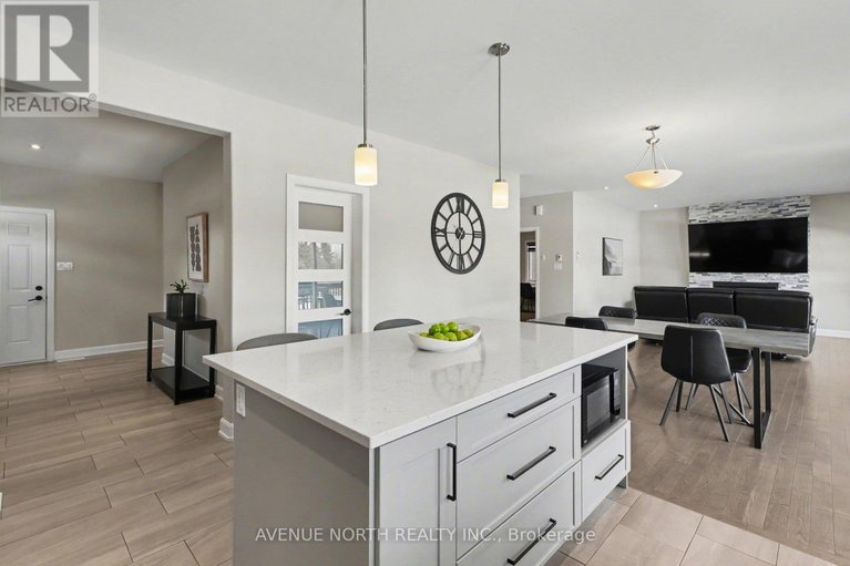 29584861/668-geneva-crescent/embrun/russell/ontario/K0A1W0_10