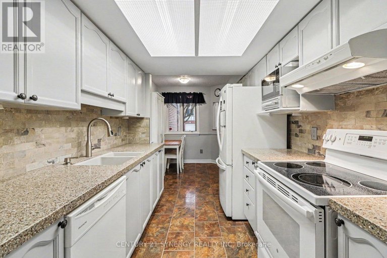 29613815/41-hunterswood-crescent/hunt-club-park/ottawa/ontario/K1G5V7_9