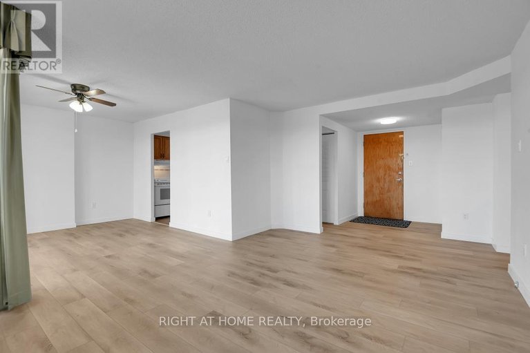 29628512/909-2759-carousel-crescent/emerald-woodssawmill-creek/ottawa/ontario/K1T2N5_12