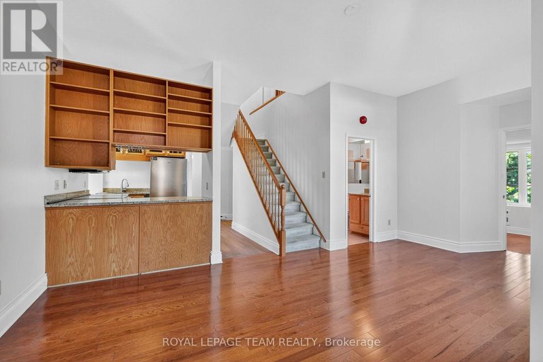 28946487/6-635-richmond-road/woodroffe/ottawa/ontario/K2A0G6_15