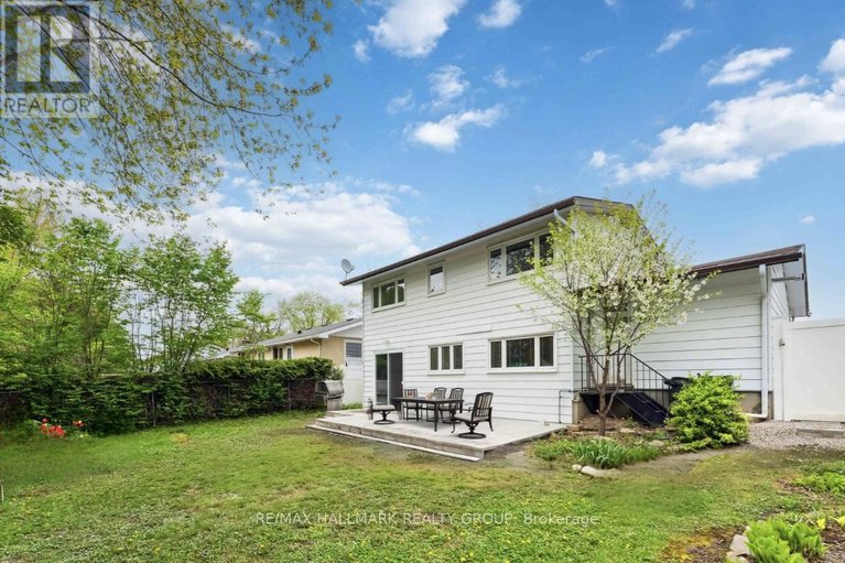 28698299/2425-ogilvie-road/beacon-hill-north/ottawa/ontario/K1J7N3_35