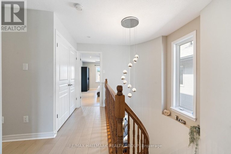 29660605/735-morningstar-way/mer-bleuebradley-estatesanderson-park/ottawa/ontario/K1W0G6_19