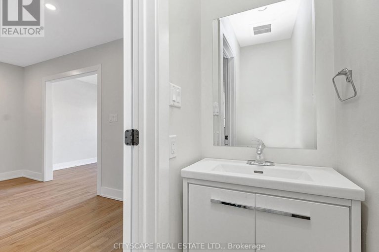 28125570/68-prince-albert-street/overbrookcastle-heights/ottawa/ontario/K1K2A1_18