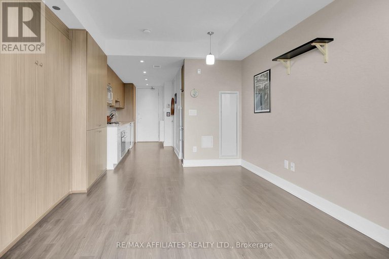 28771940/310-b-7-marquette-avenue/vanier/ottawa/ontario/K1L8A7_11