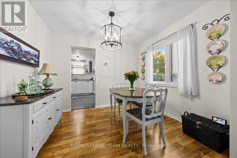 29582797/221-3310-southgate-road/south-keys/ottawa/ontario/K1V8X4_9