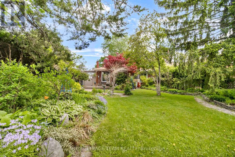28363169/638-coronation-avenue/riverview-park/ottawa/ontario/K1G0M5_34