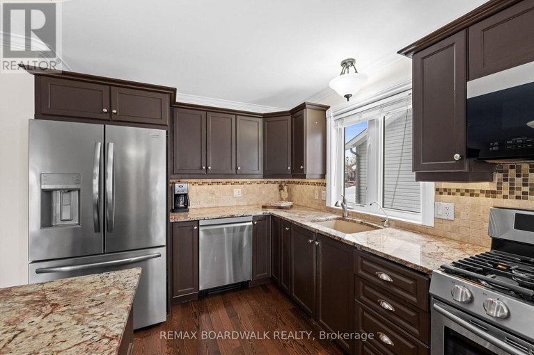 29430722/110-templeton-court/kemptville/north-grenville/ontario/K0G1J0_9