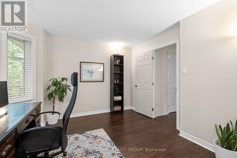 28457131/1340-guthrie-street/leslie-park/ottawa/ontario/K2H1G8_29