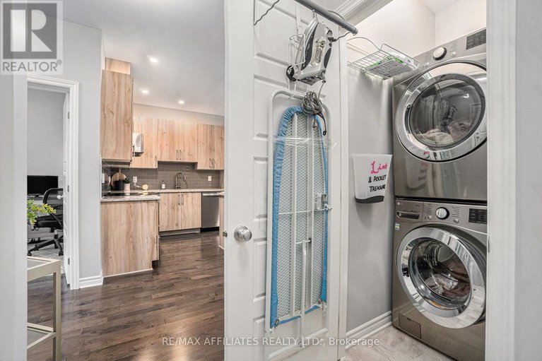 28981202/812-tewin-circle/camelot/ottawa/ontario/K4A1K3_14