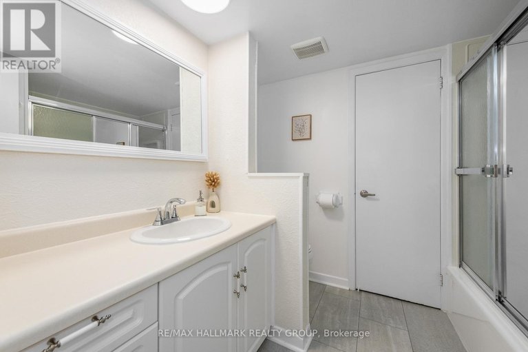 29665660/20-mulvagh-avenue/borden-farmstewart-farmcarleton-heightsparkwood-hills/ottawa/ontario/K2E6M6_32