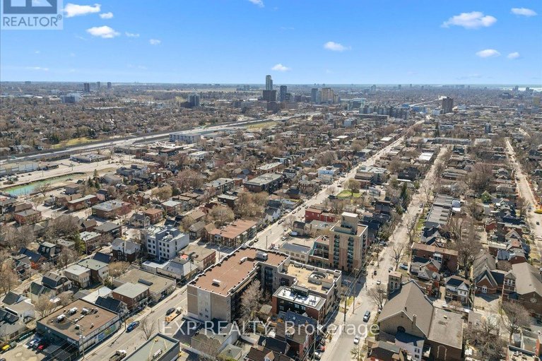 29628148/121-429-kent-street/ottawa-centre/ottawa/ontario/K2P1B5_33