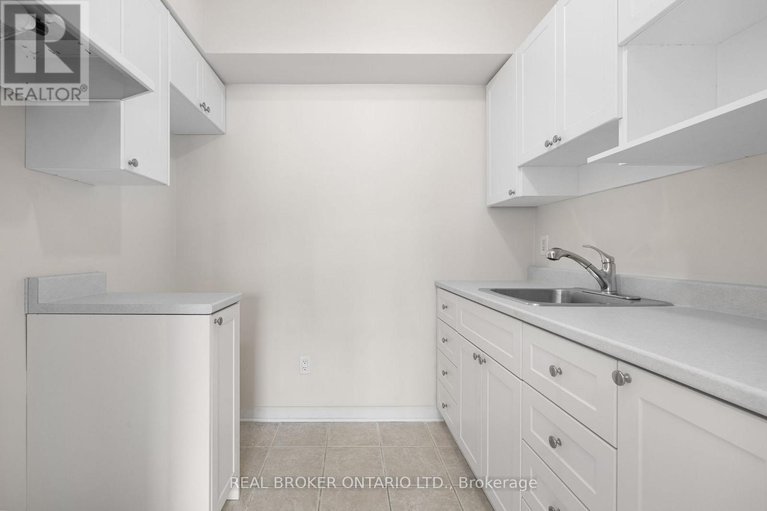 29437627/103c-2041-arrowsmith-drive/beacon-hill-south/ottawa/ontario/K1J7V7_16