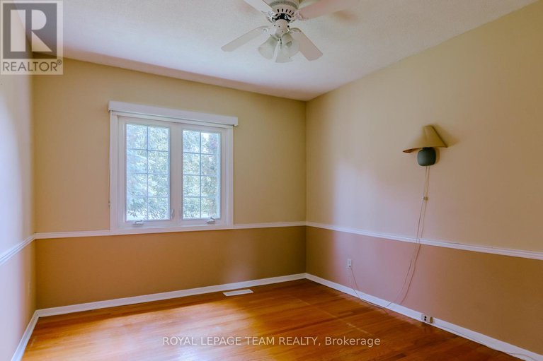 28527432/1231-fairway-drive/manotick-south-to-roger-stevens/ottawa/ontario/K4M1B3_32