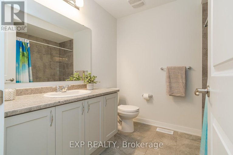 28798703/676-quilter-row/goulbourn-twp-from-franktown-rdsouth-to-rideau/ottawa/ontario/K0A2Z0_16