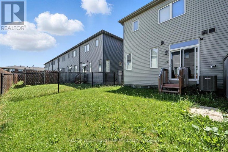 28517732/843-june-grass-street/avalon-west/ottawa/ontario/K4A1H4_34