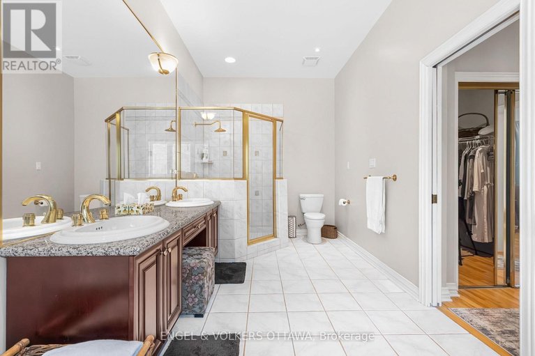 29513406/5-countryside-green/cedar-hillorchard-estates/ottawa/ontario/K2R1B5_25