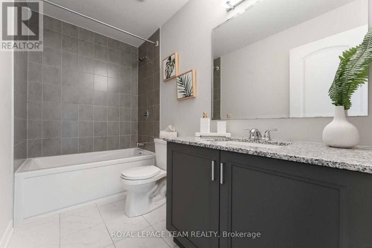 28886490/3040-travertine-way/half-moon-bay/ottawa/ontario/K2J6W9_37