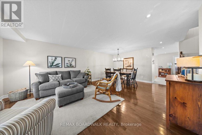 29240598/906-pellerin-place/avalon-east/ottawa/ontario/K4A0S4_11