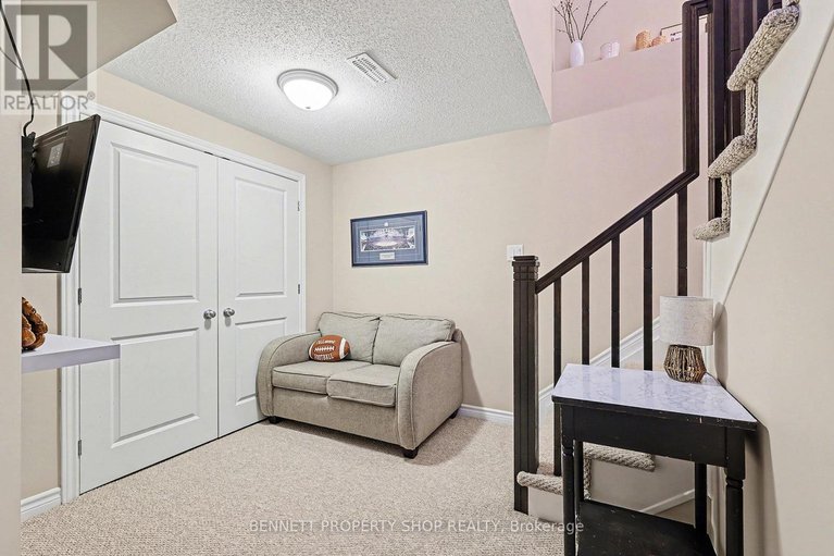 29575537/146-tapadero-avenue/emerald-meadowstrailwest/ottawa/ontario/K2V0A7_26