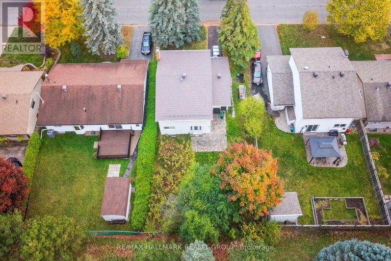 29038840/1415-plumber-avenue/carson-grove/ottawa/ontario/K1K4B2_40