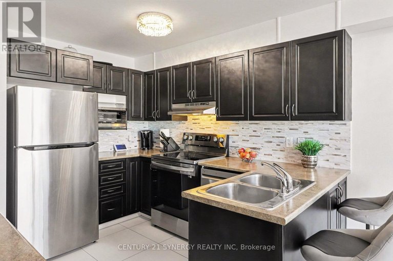 29646953/114-silvermoon-crescent/avalon-east/ottawa/ontario/K4A0P9_14