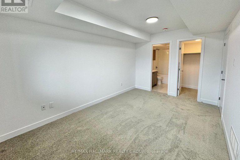28763746/609-silhouette-private/cedargrovefraserdale/ottawa/ontario/K2J7J8_9