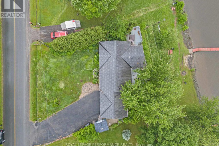28453212/2991-old-highway-17-highway/clarencerockland-twp/clarence-rockland/ontario/K4K1W1_32