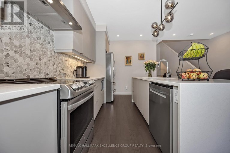 29639073/677-honeydew-street/riverside-southgloucester-glen/ottawa/ontario/K1X0K5_6