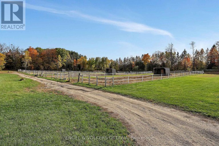 29030969/791-rock-road/north-grenville-twp-kemptville-south/north-grenville/ontario/K0G1S0_35