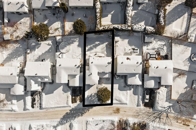 29331544/908-chaleur-way/convent-glen/ottawa/ontario/K1C2S1_33