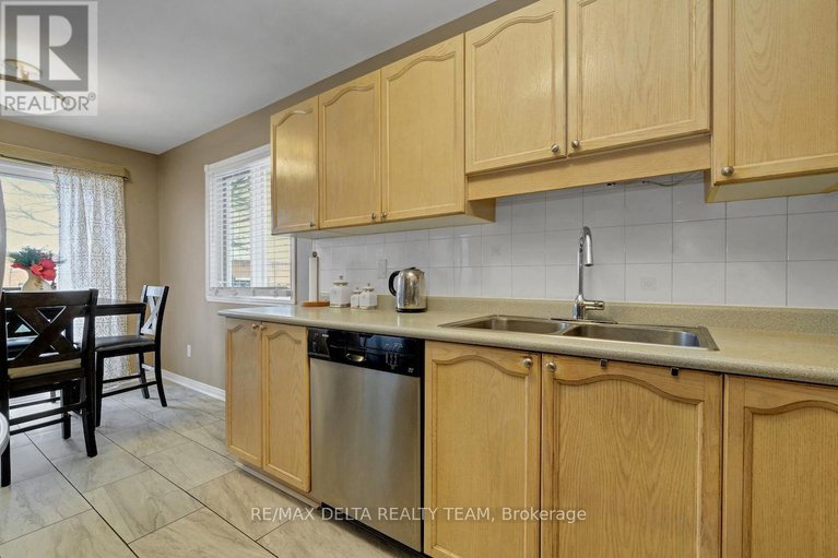 29163520/1590-cedar-mills-road/chateauneuf/ottawa/ontario/K1C7M1_15